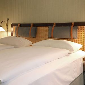 Habitación Estándar con 2 Camas Individuales